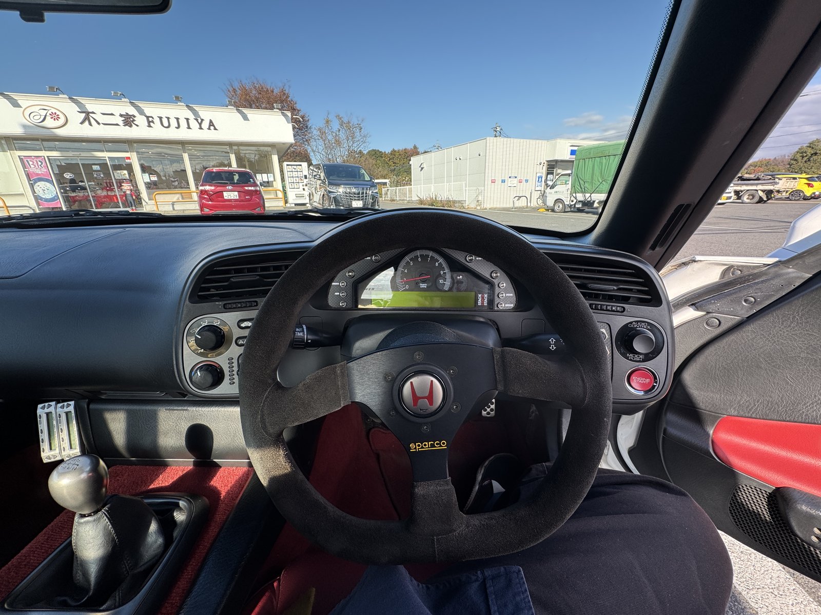 S2000